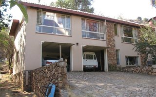 10 ha Farm in Pienaarspoort