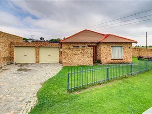 3 Bed Cluster in Esther Park