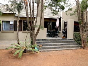 3 Bed Townhouse in Pinehaven