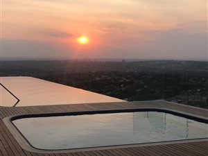 2 Bed Apartment in Sandton CBD