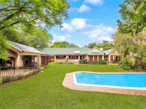 5 Bed House in Bryanston East