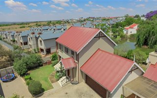 3 Bedroom House in Candlewoods Estate