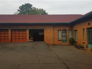 8500 m² Farm in Raslouw
