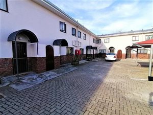 2 Bed Duplex in George Central