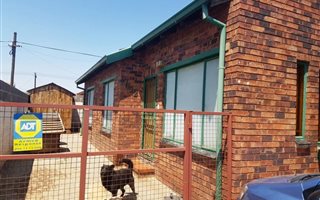 3 Bedroom House in Blomanda