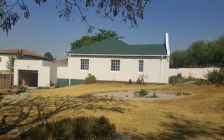 3 Bedroom House in Thornhill Estate
