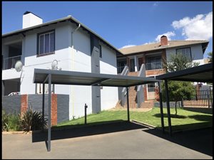 2 Bed Townhouse in Florida Glen