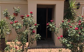 3 Bedroom House in Monavoni