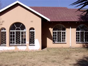 3 Bed House in Rynsoord