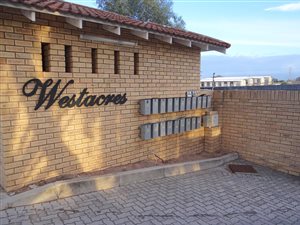 2 Bed Townhouse in Taybank
