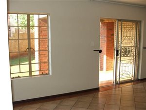 2 Bed House in Boardwalk Villas