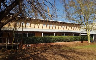 66 m² Commercial space in Menlo Park