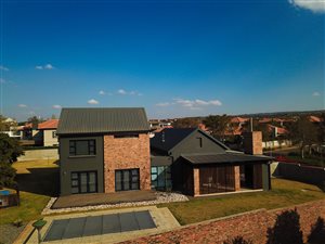 4 Bed House in The Ridge Estate