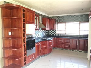 4 Bed House in Birdswood
