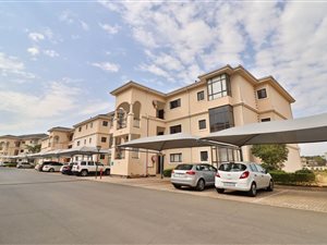 3 Bed Apartment in Carlswald AH