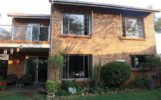 3 Bedroom House in Clubview