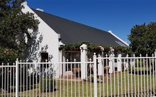 4 Bedroom House in Worcester and surrounds
