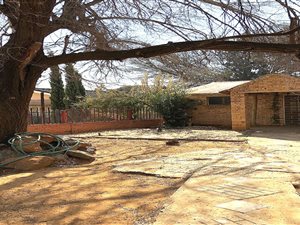 5 Bed House in Hoopstad