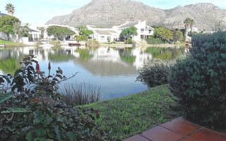 3 Bedroom House in Marina Da Gama