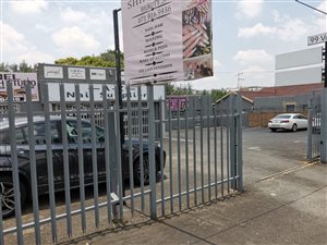 16 m² Commercial space in Glenanda