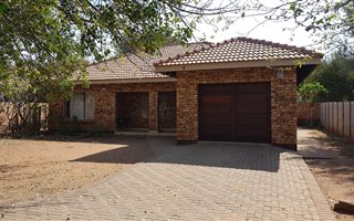 3 Bedroom House in Lephalale (Ellisras)