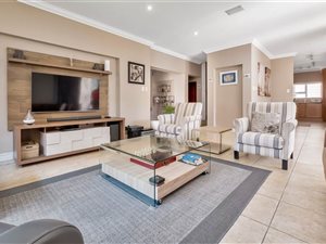 3 Bed Duplex in Edenburg