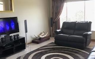 3 Bedroom Townhouse in Aerorand