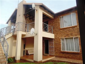 2 Bed Apartment in Highveld
