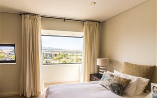 2 Bedroom Apartment in Oubaai and surrounds