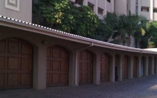 2 Bedroom Flat in Menlyn