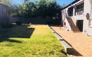 2 Bedroom Townhouse in Wilgeheuwel