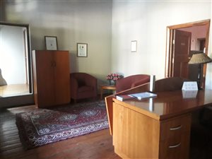 245 m² Commercial space in Paarl