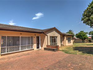 4 Bed House in Eastleigh