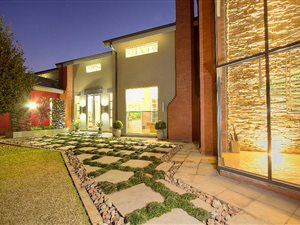 5 Bed House in Birchleigh