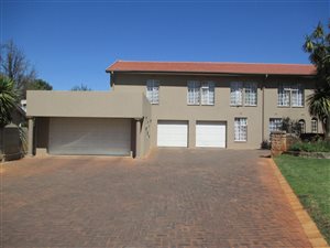 6 Bed House in Birchleigh