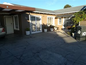 3 Bed House in Ottery