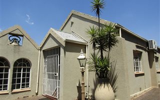 4 Bedroom House in Newlands