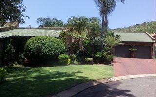 4 Bedroom House in Montana Park