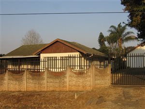 3 Bed House in Cleland