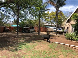 7402 m² Farm in Glen Marais