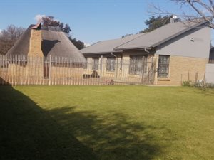 4 Bed House in Flamingo Park