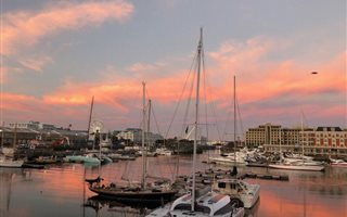 2 Bedroom Apartment in Waterfront