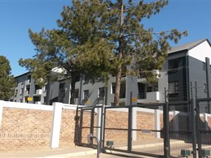 2 Bed Apartment in Glen Austin