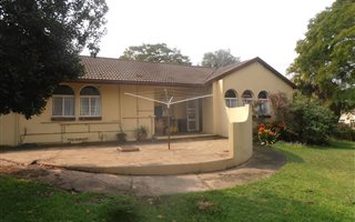 4 Bedroom House in Camperdown