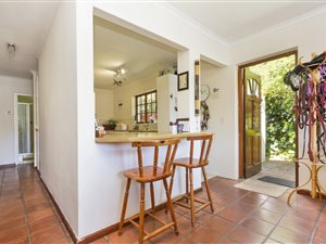 2 Bed House in Zwaanswyk
