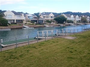 516 m² Land available in Royal Alfred Marina