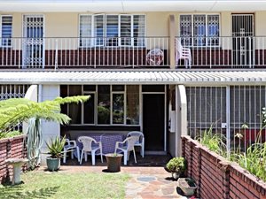 3 Bedroom Apartment in Berea