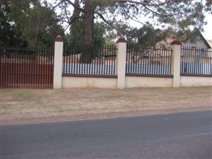 814 m² Land available in Murrayfield