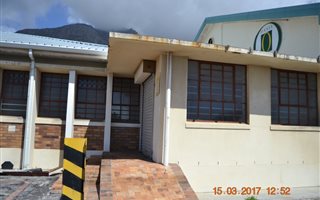436 m² Commercial space in University Estate
