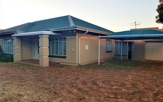 3 Bedroom House in Cinderella